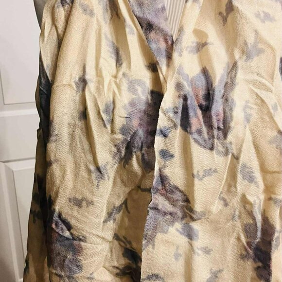 NWT Handmade Artistic Scarf by Sana – Soft Floral Mist Design - Picture 2 of 9